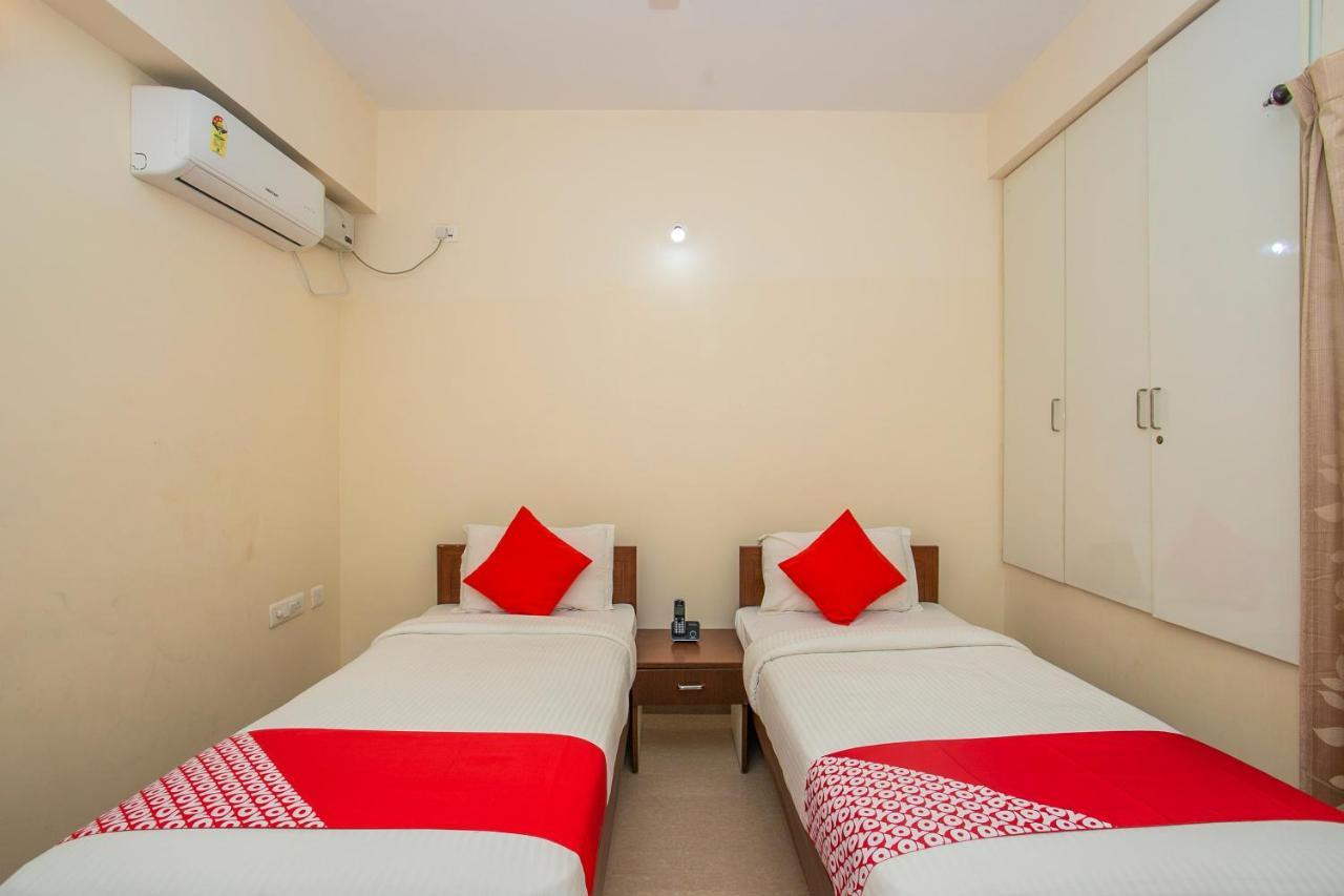 Отель Oyo 4797 Lulu Hospitality Yelahanka Экстерьер фото