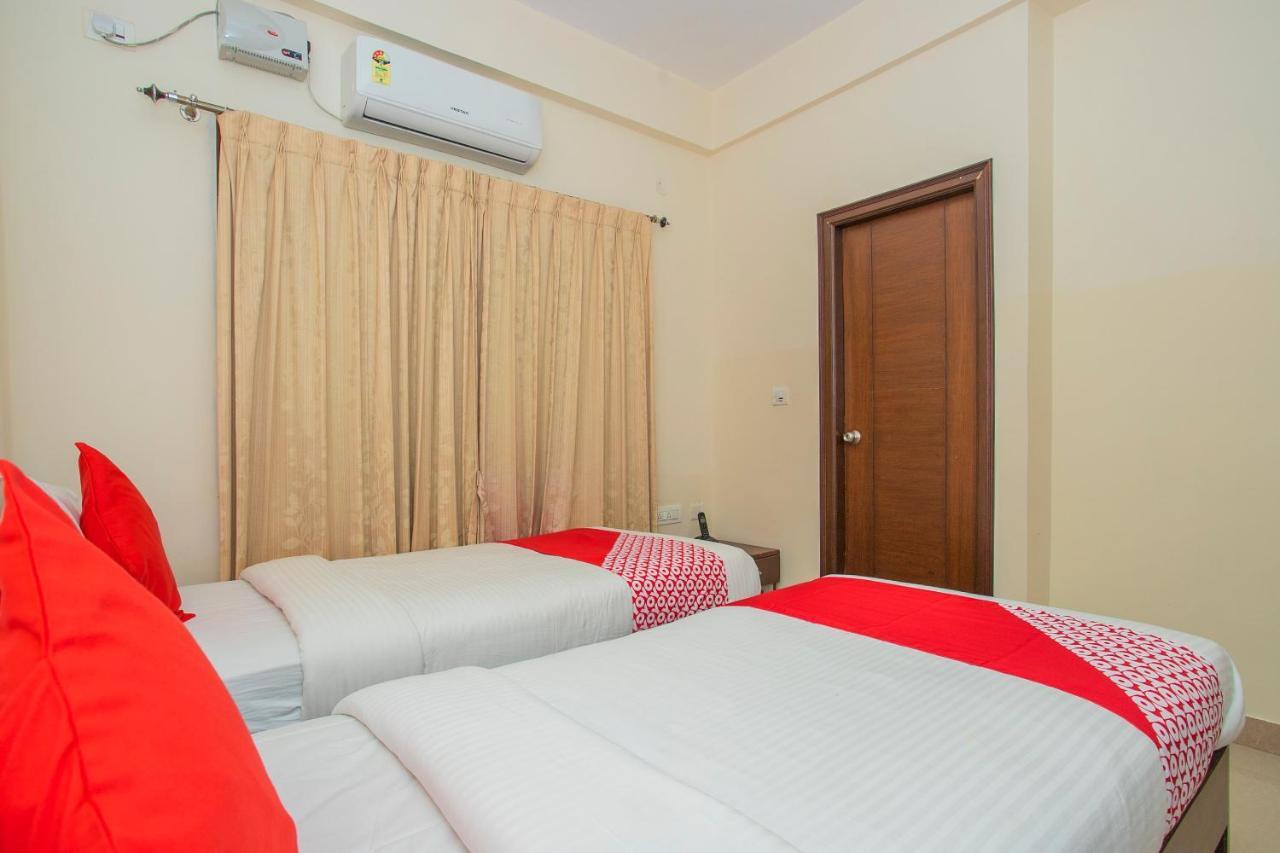 Отель Oyo 4797 Lulu Hospitality Yelahanka Экстерьер фото