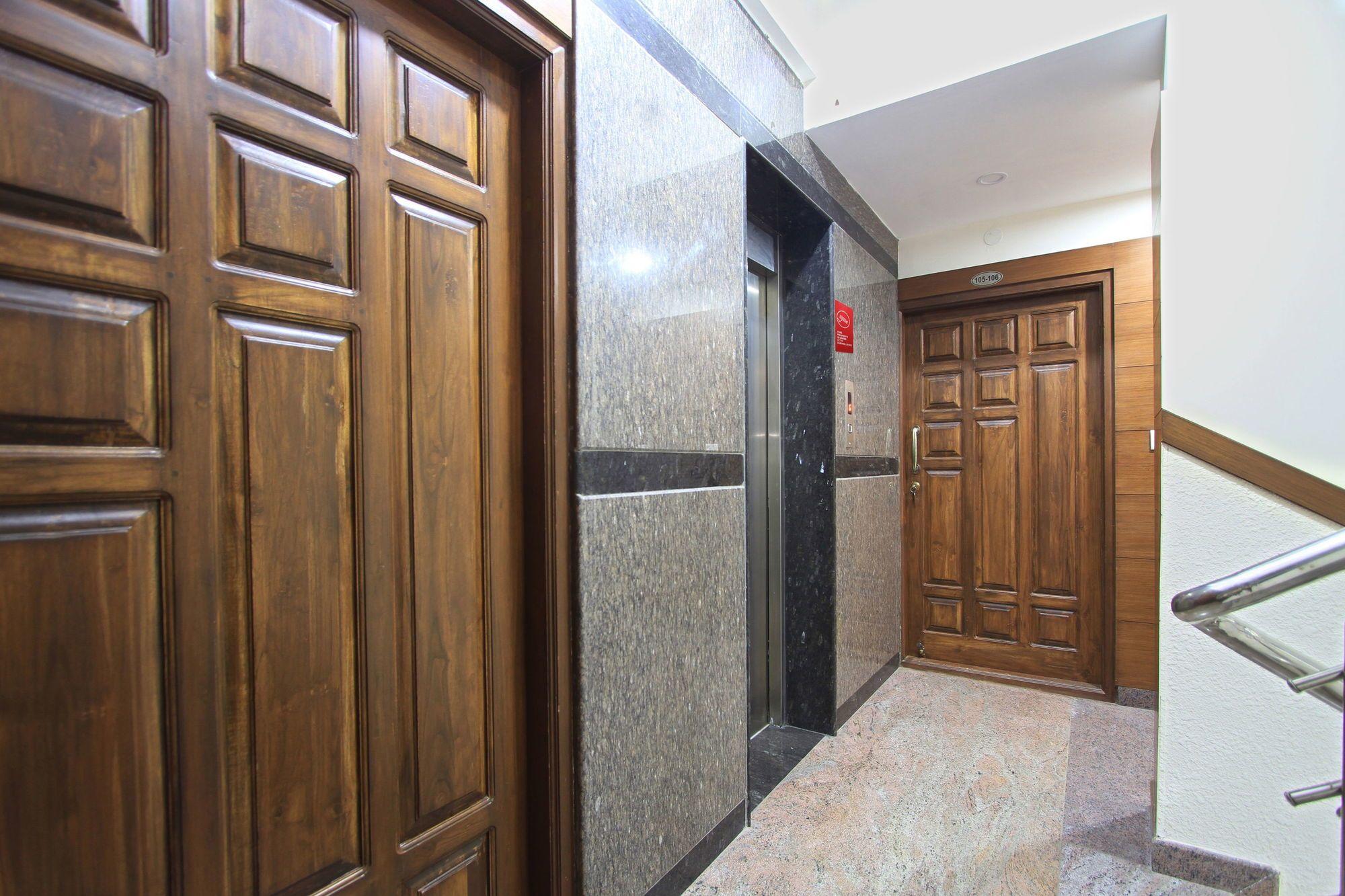 Отель Oyo 4797 Lulu Hospitality Yelahanka Экстерьер фото